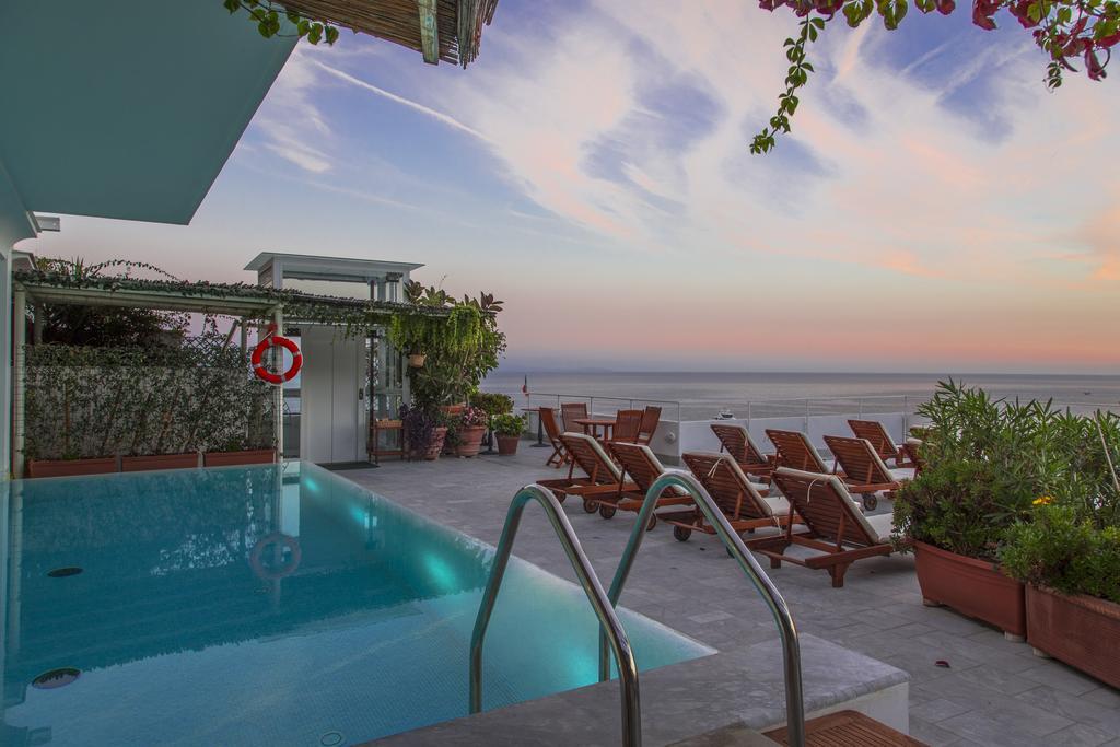 Hotel Marina Riviera 4*